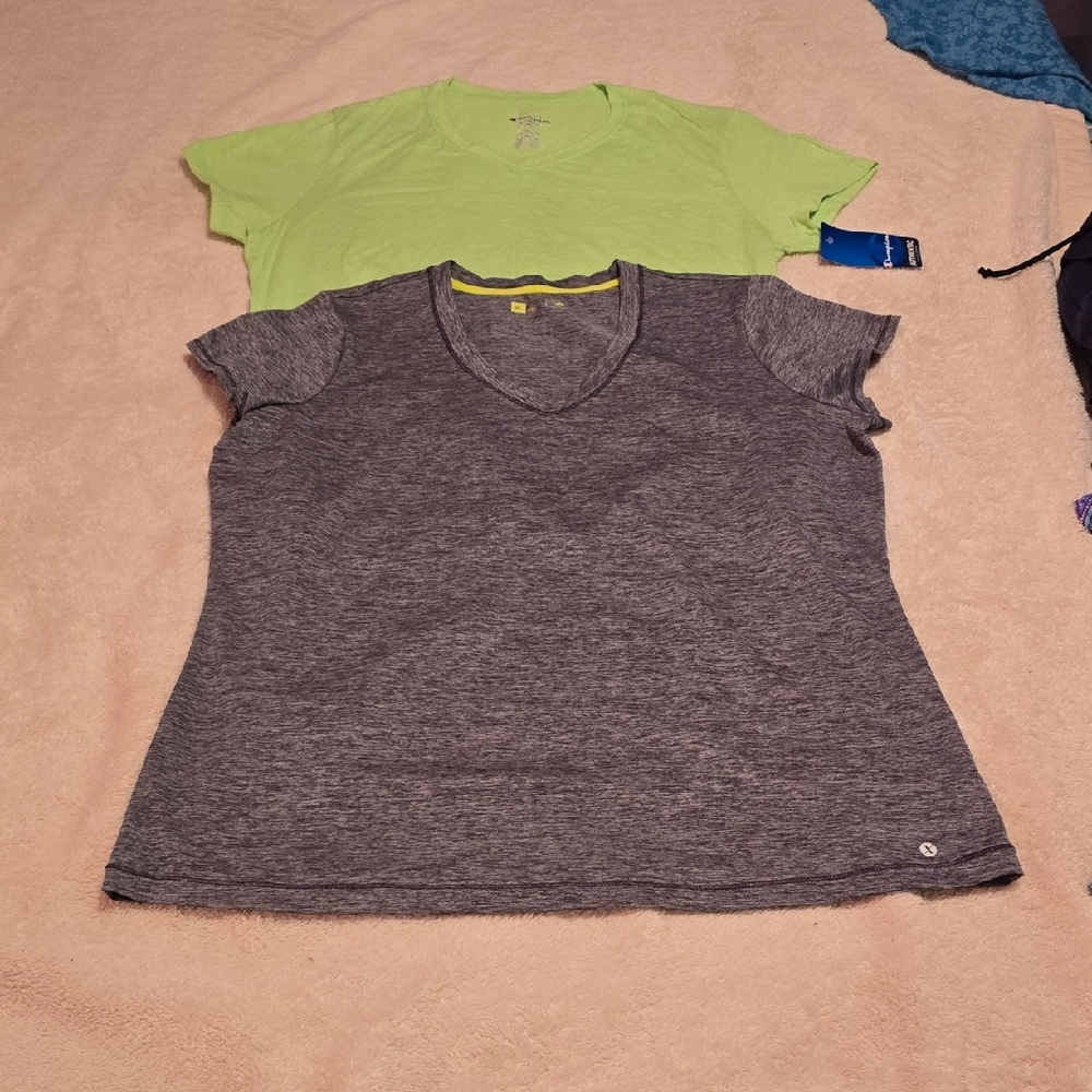 Xersion Heathered Gray V-Neck Tee with Yellow Trim
